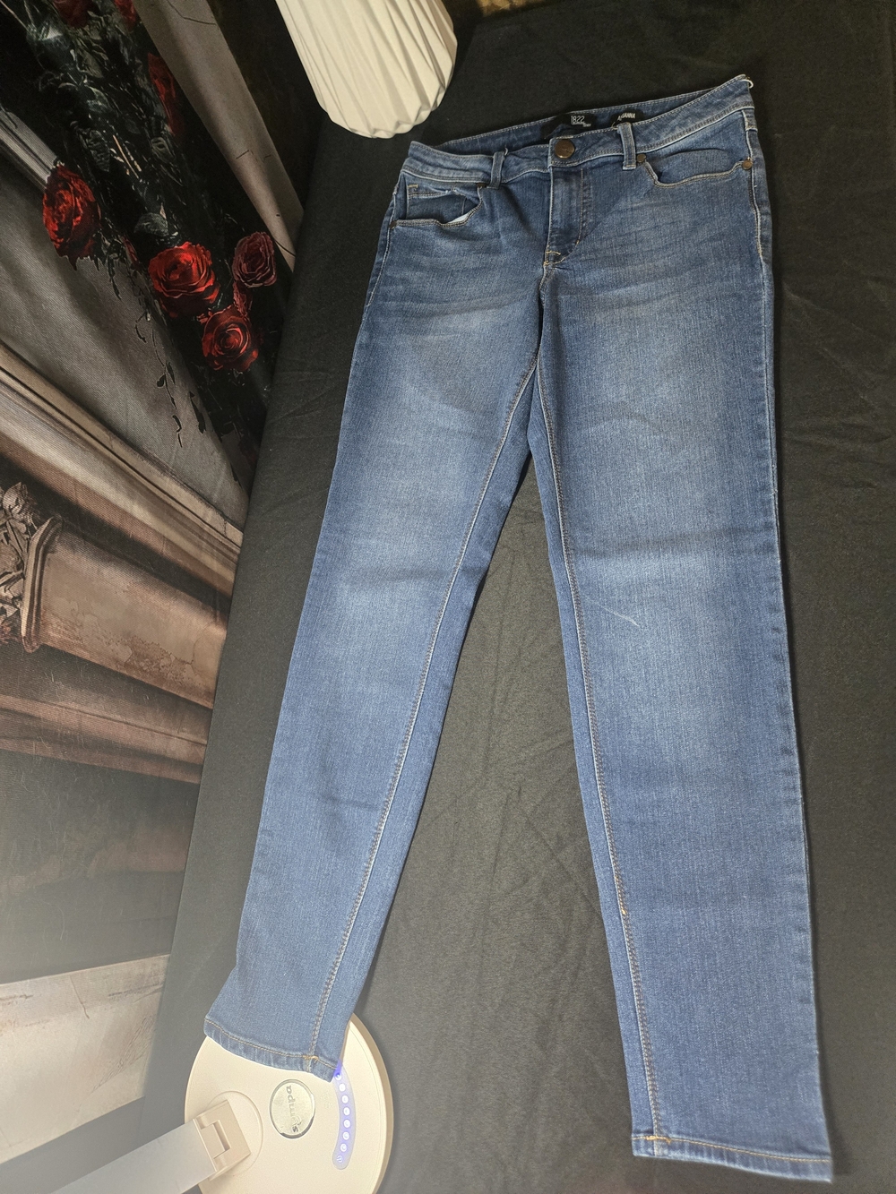 1822 Denim Blue Skinny Jeans with Subtle Fade
